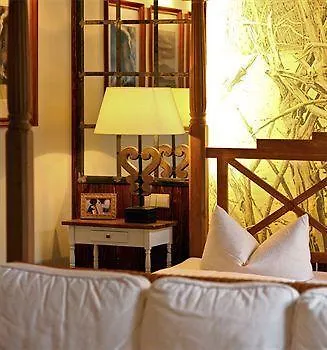 Ackselhaus & Blue Berlin