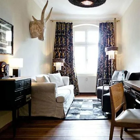 Ackselhaus & Blue 4*