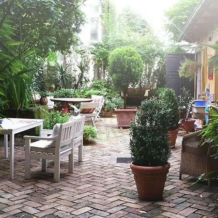 Ackselhaus & Blue Aparthotel Berlin