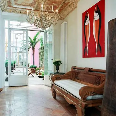 Ackselhaus & Blue Aparthotel 4*