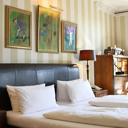 Ackselhaus & Blue 4* Berlin