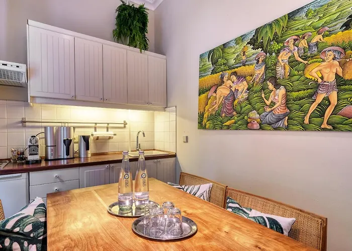 Ackselhaus & Blue 4*