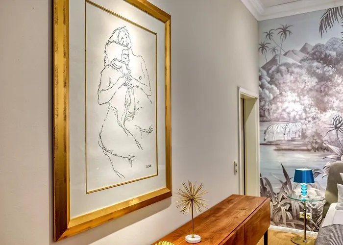 Ackselhaus & Blue 4*