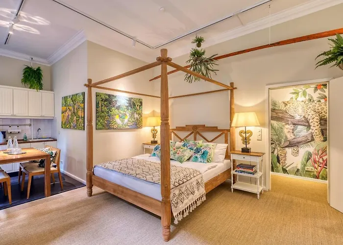 Ackselhaus & Blue ברלין