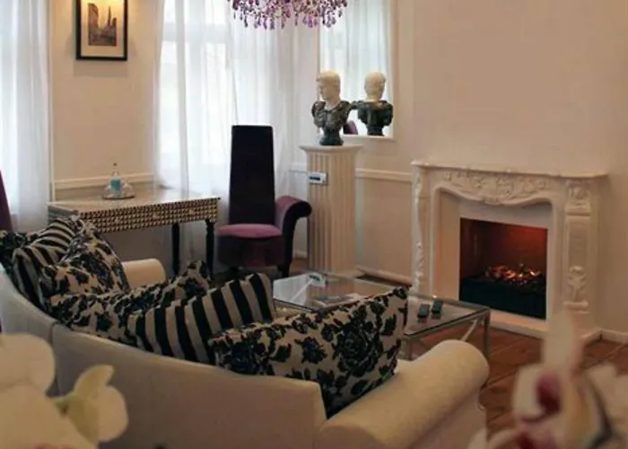 Ackselhaus & Blue ברלין