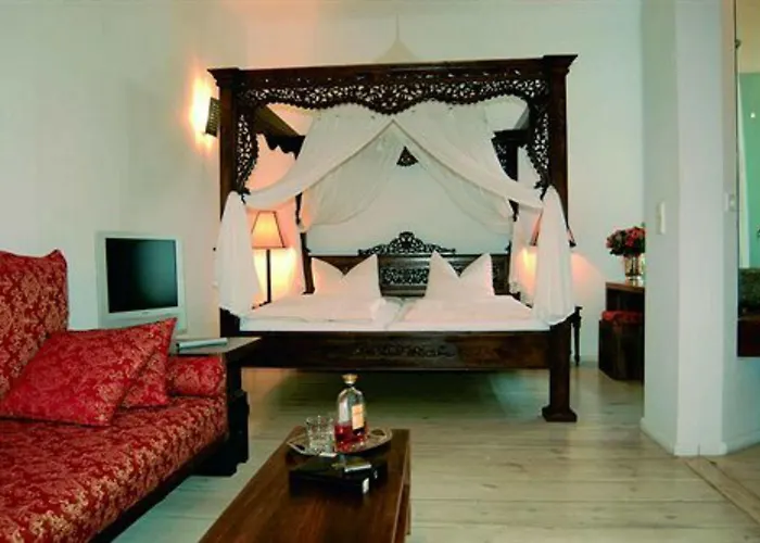 Ackselhaus & Blue 4*